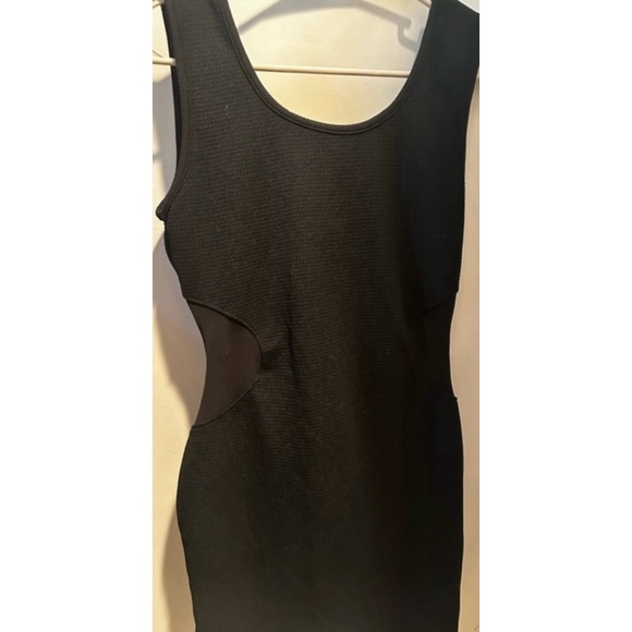 Forever 21 Black & Gold Chained Dress - Picture 6 of 11